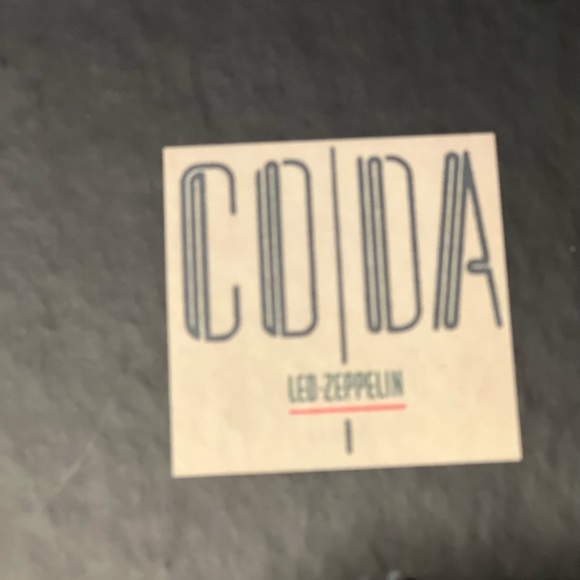 SOLD LED ZEPPELIN The complete studio recording‘s 10 CD box set NIB - Picture 10 of 13